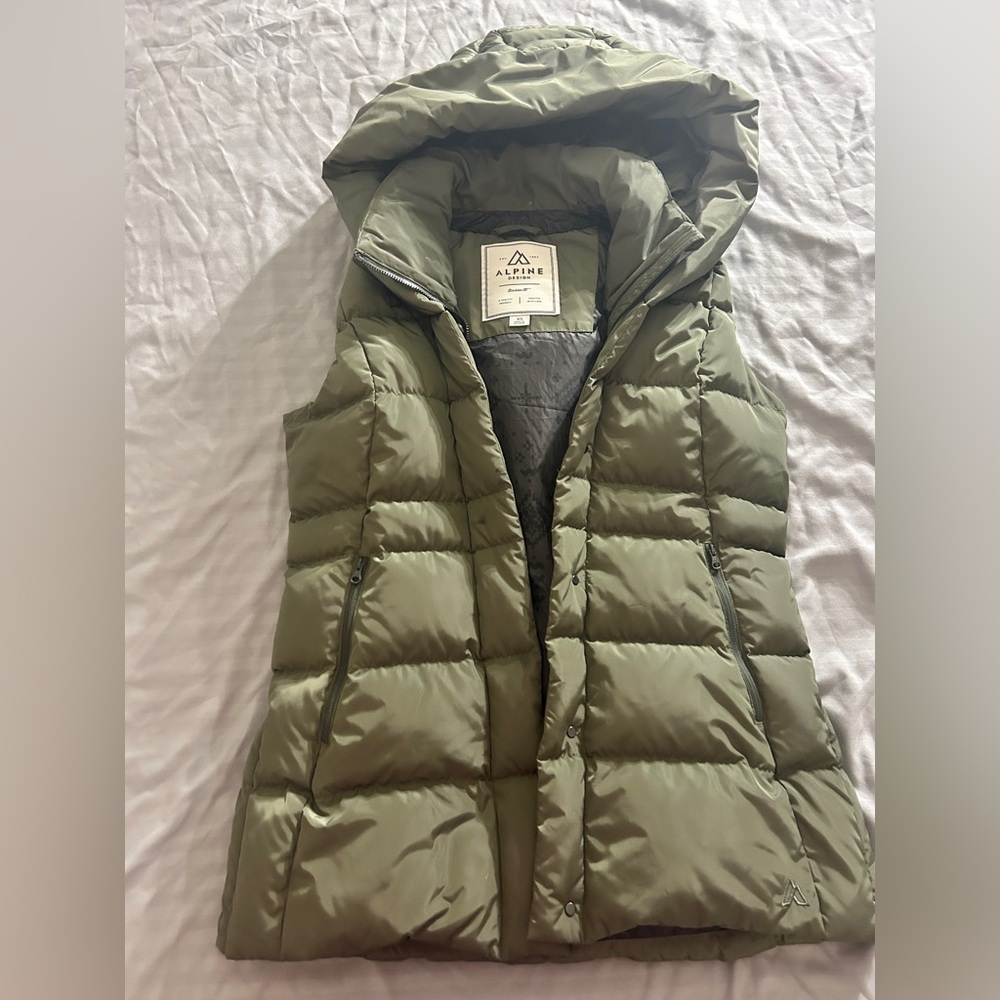 Alpine Design Olive Puffer Vest XS